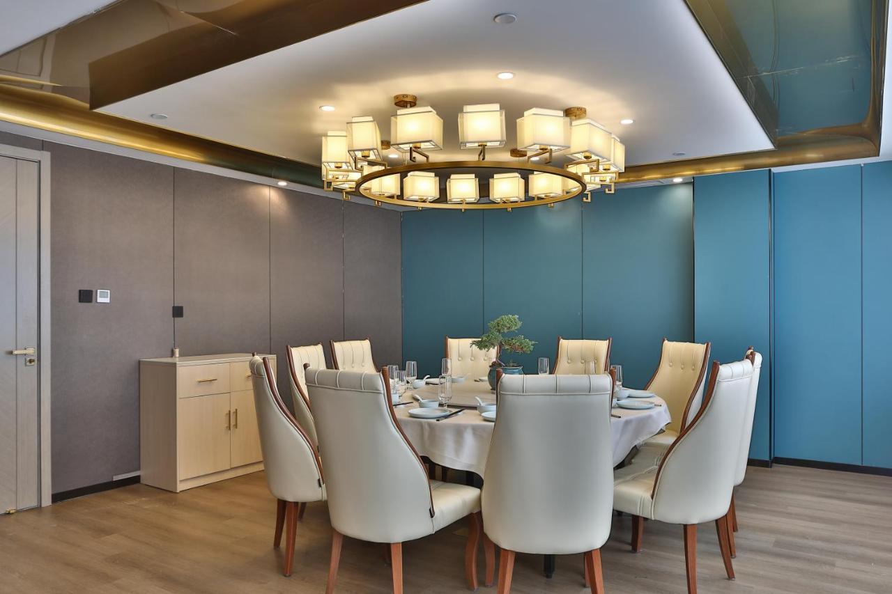 Hotel East Sacred - Very Close To The Drum Tower And Nanluoguxiang Houhai Bar Very Close To The Bird's Nest Water Cube 3*
