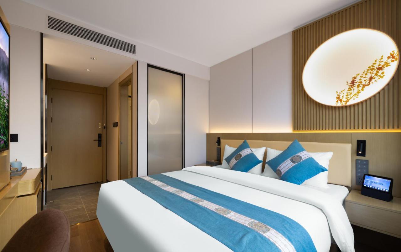 Hotel East Sacred - Very Close To The Drum Tower And Nanluoguxiang Houhai Bar Very Close To The Bird's Nest Water Cube Beijing